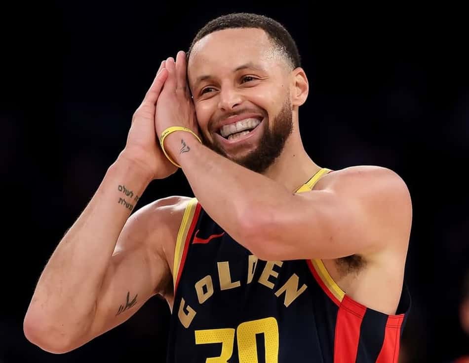 NBA: Stephen Curry é o segundo atleta mais bem pago de 2025