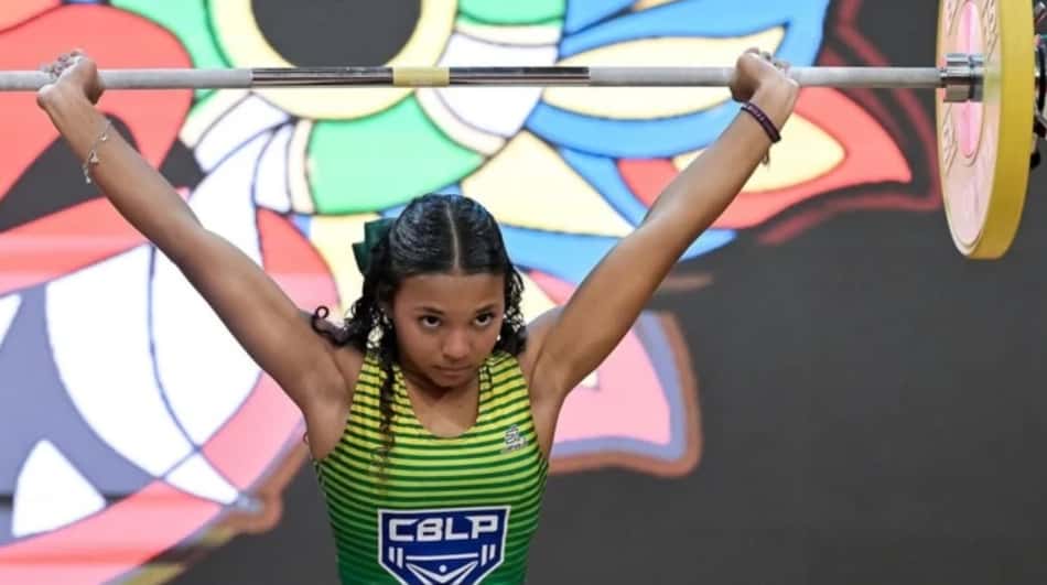 Isanelly-Cristina-Mundial-Sub-17-de-levantamento-de-peso