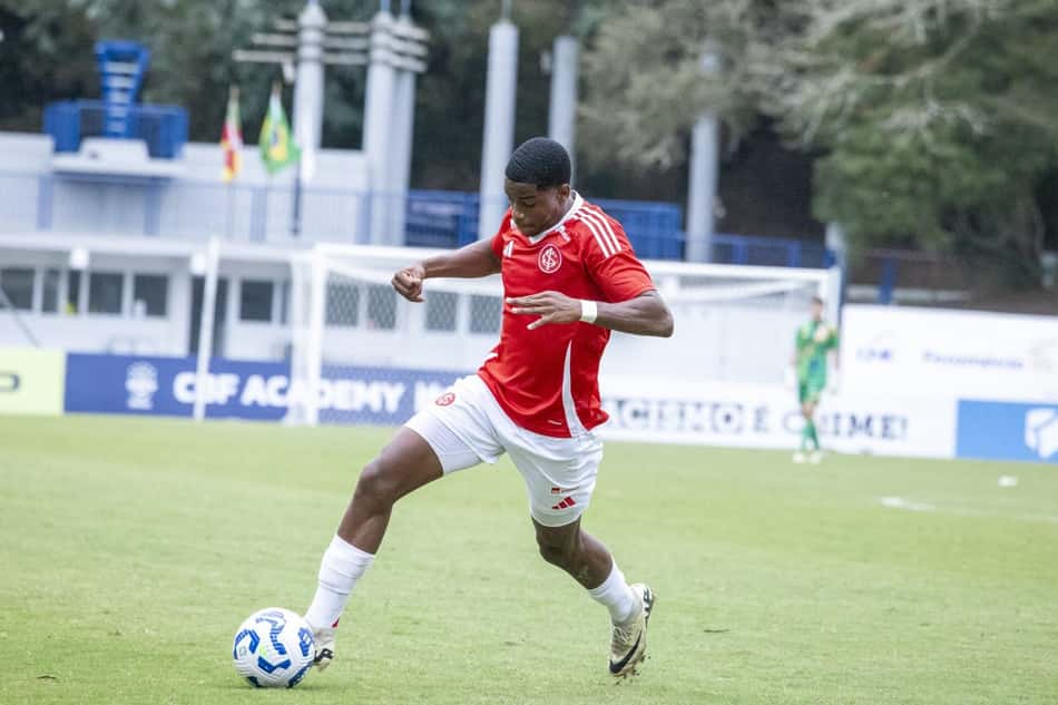 João Victor, atacante da base do Internacional