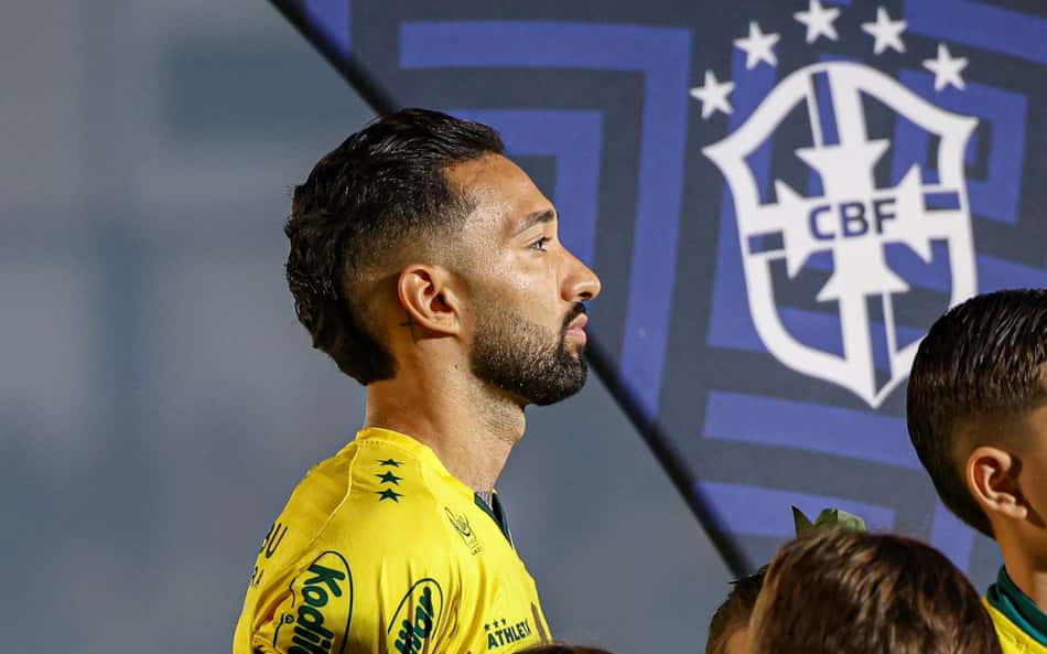 Coritiba acerta com dois atacantes de time da Série A