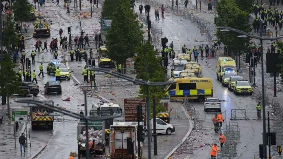 Acidente que ocorreu em Liverpool (Foto: Reprodução/X)