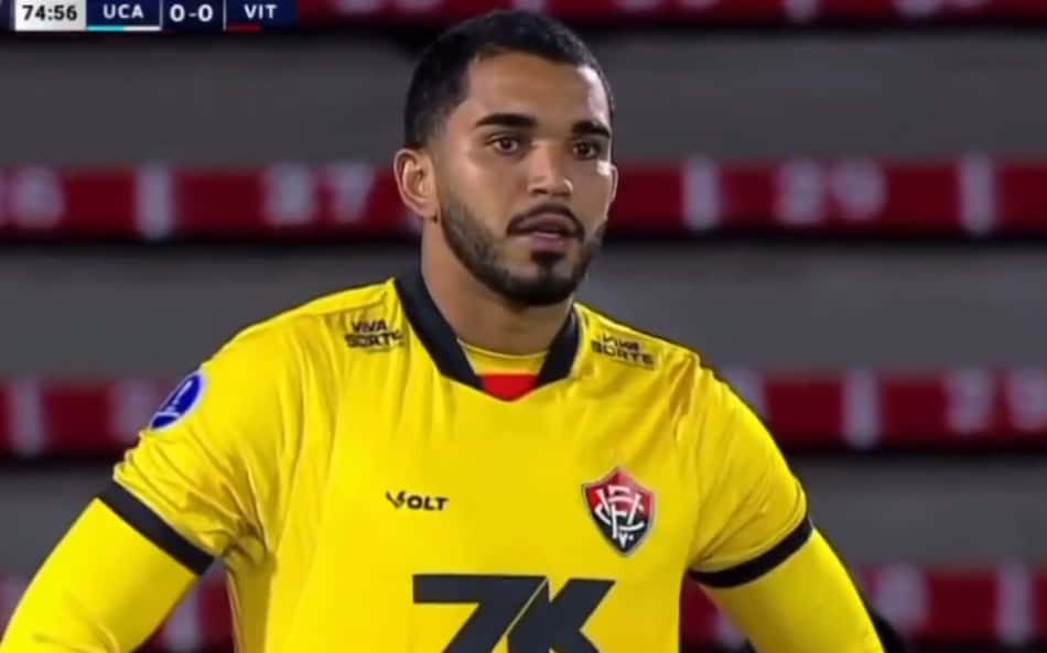 Lucas Arcanjo na eliminação do Vitória na Sul-Americana (Foto: Reprodução)