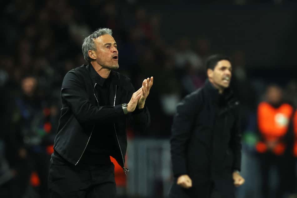 Luis Enrique incentiva jogadores do PSG em jogo contra o Arsenal, pela Champions League