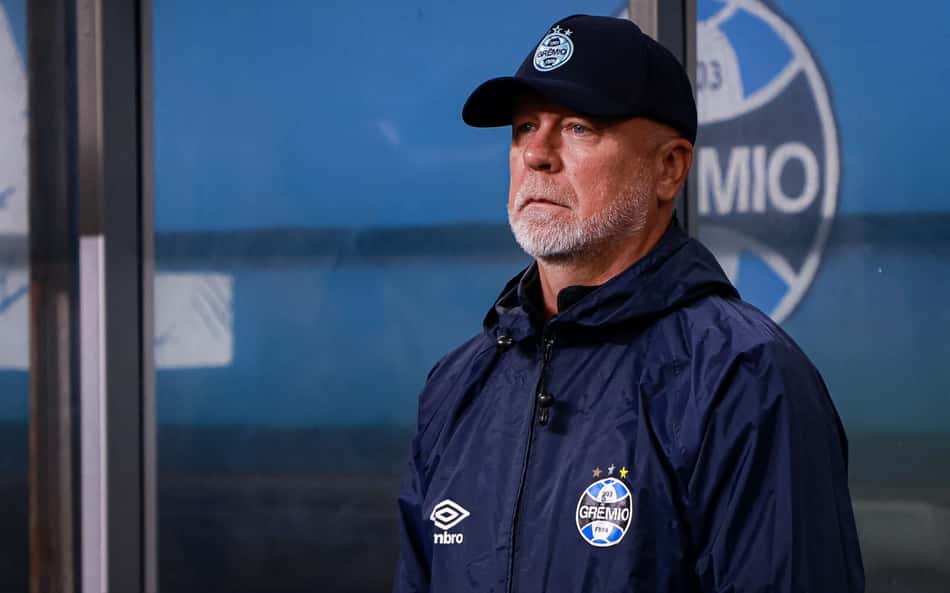 Assista na íntegra à entrevista coletiva de Mano Menezes, técnico do Grêmio