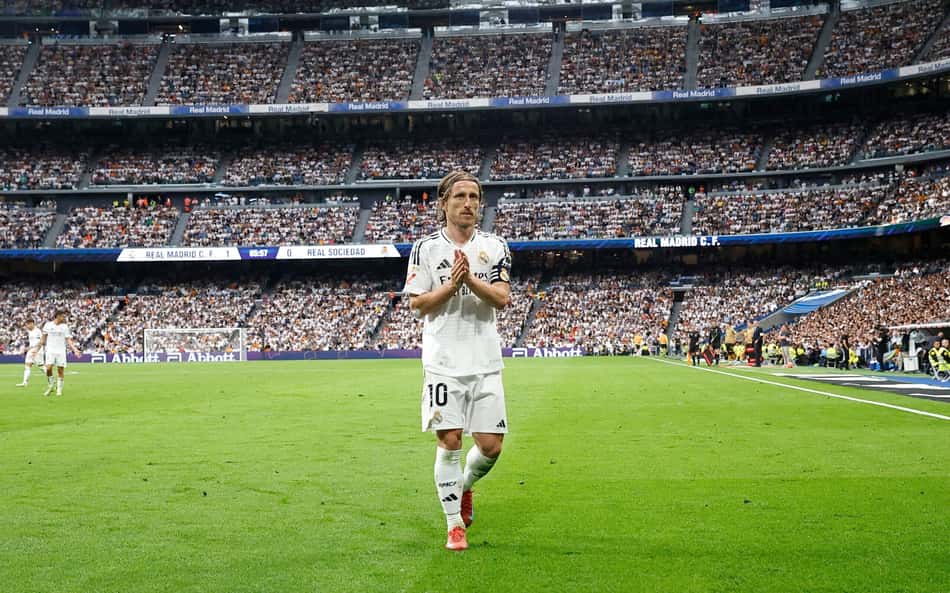 No adeus a Ancelotti e Modric, Real Madrid vence Real Sociedad com tranquilidade