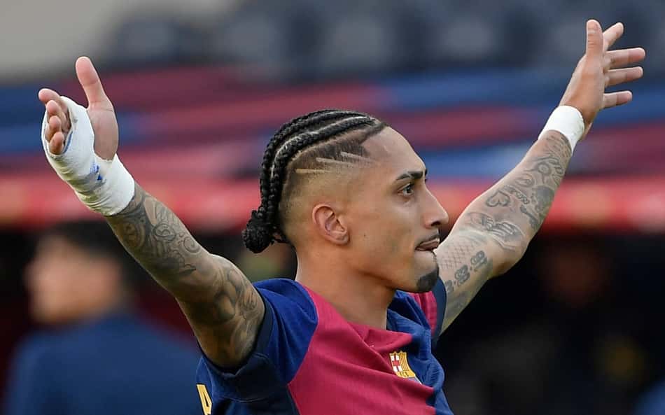 Ex-Barcelona rasga elogios a Raphinha: 'Nunca havia visto igual'