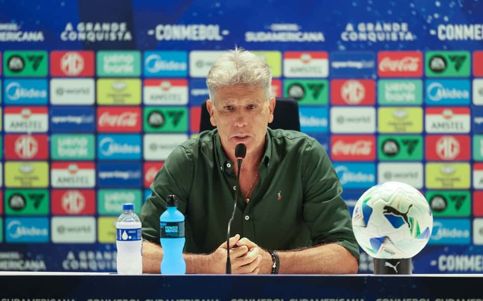 Renato defende temporada do Fluminense após vaias da torcida: 'O que está ruim?'
