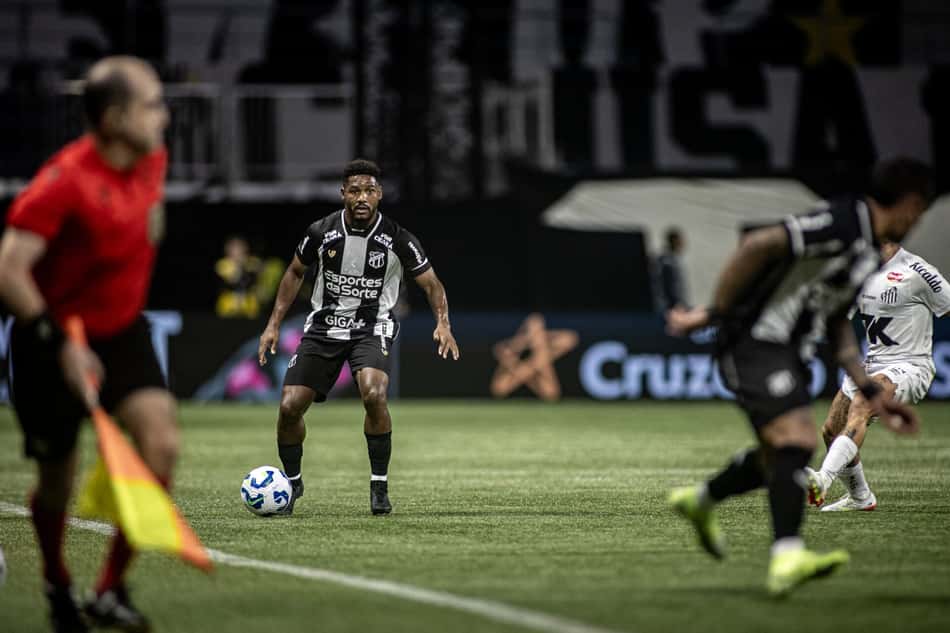 Ceará em partida contra o Santos pelo Brasileirão (Foto: Felipe Santos/Ceará SC)