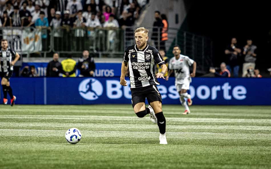 Ceará em partida contra o Santos pelo Brasileirão (Foto: Felipe Santos/Ceará SC)