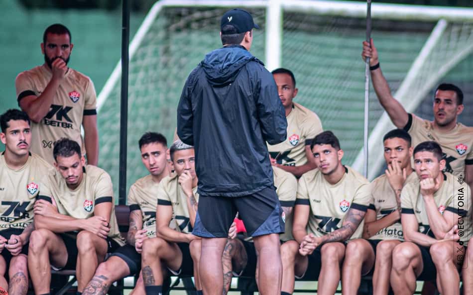 Sem Matheuzinho e com volta de Kayzer, veja provável Vitória contra o Bahia