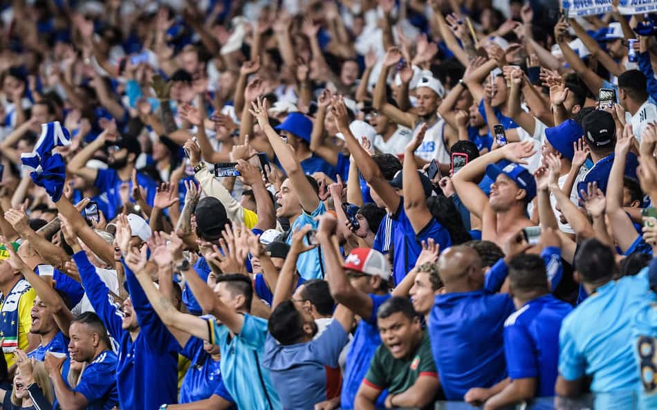 Torcida do Cruzeiro é multada em mais de RF$ 750 mil pela Conmebol por infração das regras do torneio Fotos: Gustavo Aleixo / Cruzeiro)