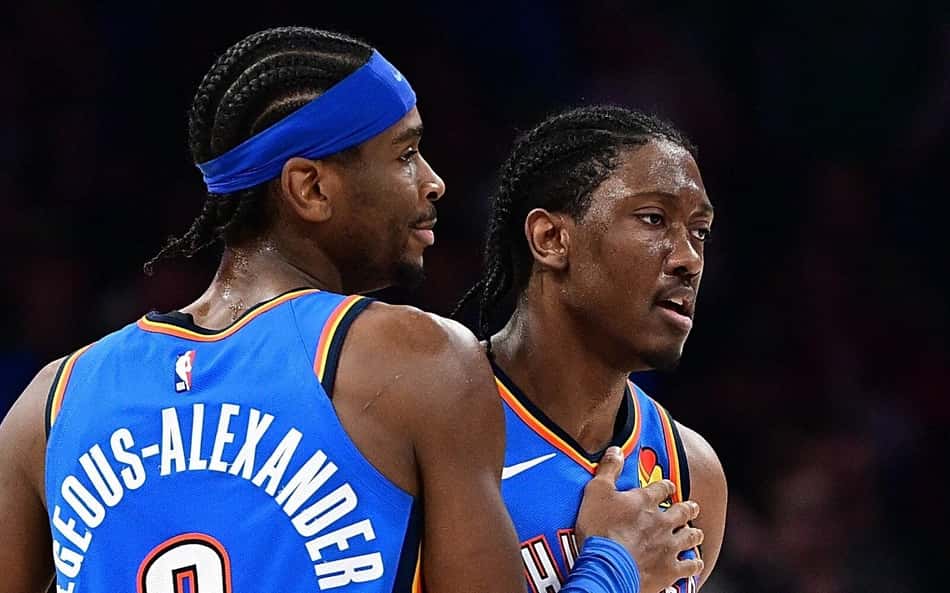 Jogador do Thunder leva multa da NBA após usar camisa com palavrão; veja valores