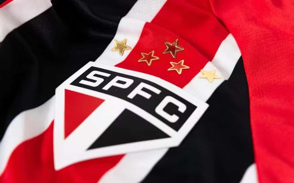 Conselheiro apresenta estouro no orçamento do São Paulo, e Casares se manifesta