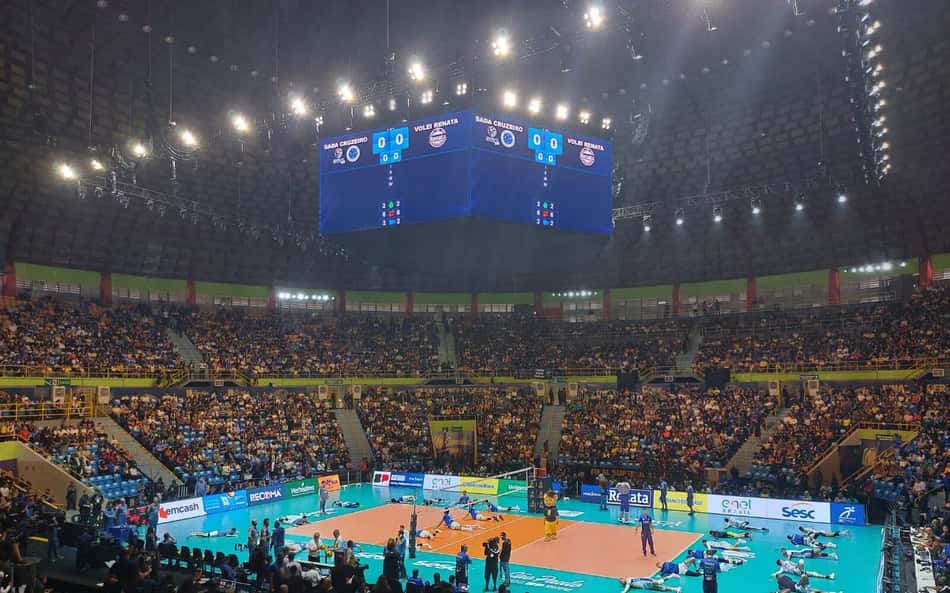 Torcida lota Ibirapuera para final da Superliga Masculina
