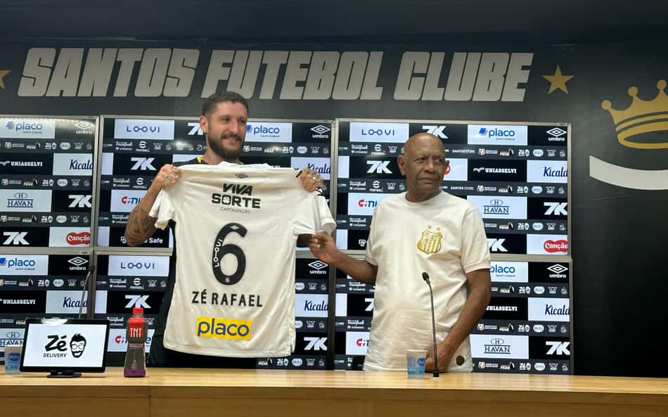 Zé Rafael é apresentado e celebra acordo com o Santos: 'Vi como um bom desafio'