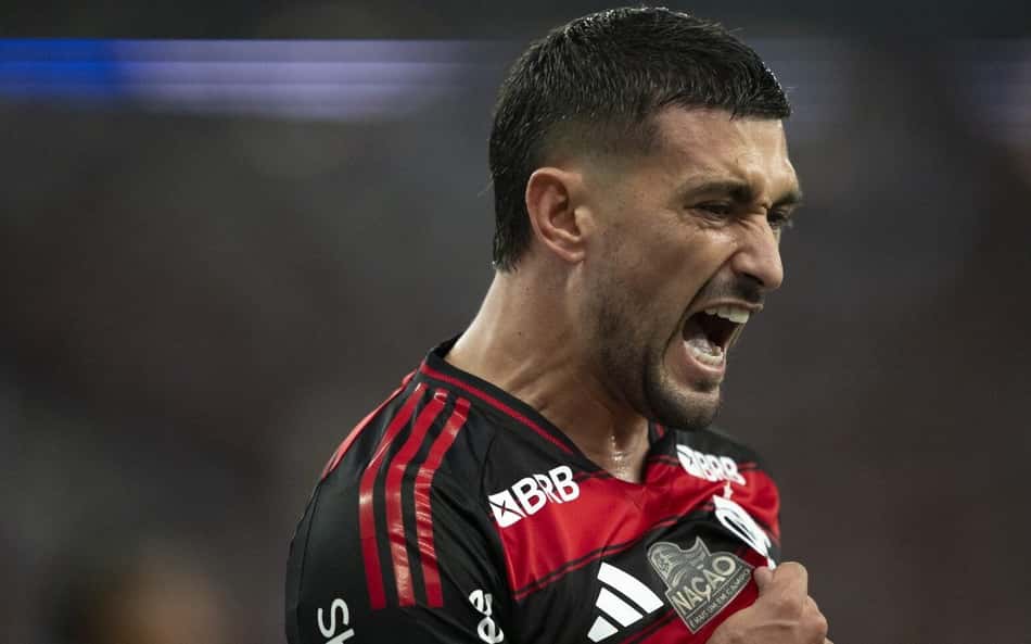 Arrascaeta balança as redes novamente e torcedores se declaram