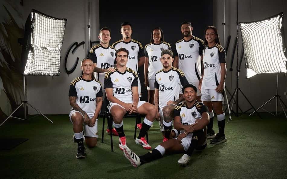 Atlético-MG lança novo uniforme e tem data prevista para estreia