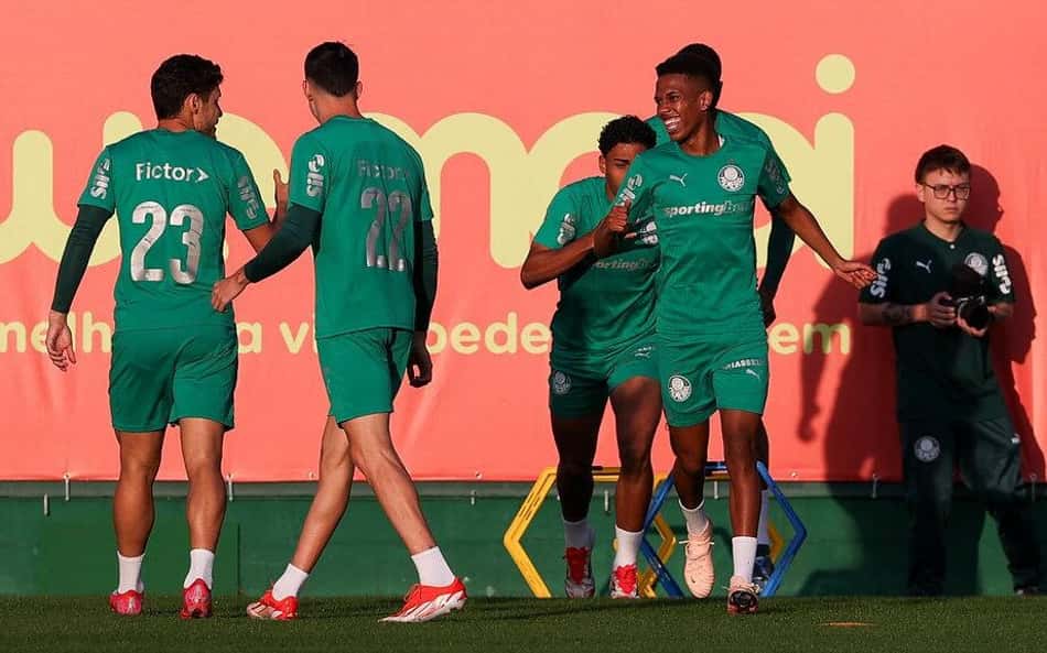 Palmeiras busca 100% na Libertadores, e Estêvão comenta despedida: 'Missão para cumprir'