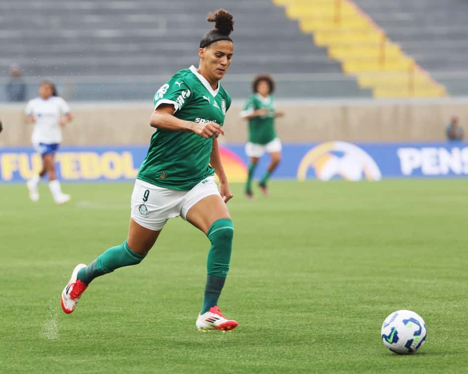 Amanda Gutierres é referência no ataque do Palmeiras e artilheira da equipe. (Foto: Fabio Menotti/Palmeiras)