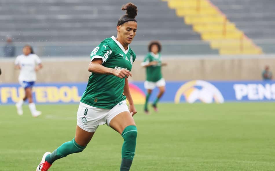 Amanda Gutierres é referência no ataque do Palmeiras e artilheira da equipe. (Foto: Fabio Menotti/Palmeiras)