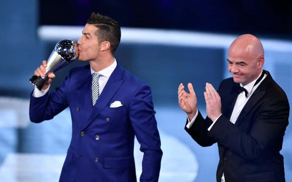 Clube brasileiro? Infantino revela chance de Cristiano Ronaldo jogar o Mundial