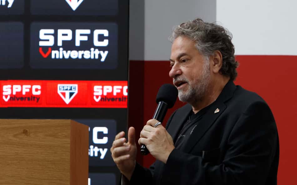 Julio Casares abre o jogo sobre balanço do São Paulo e detalha plano para reduzir dívida