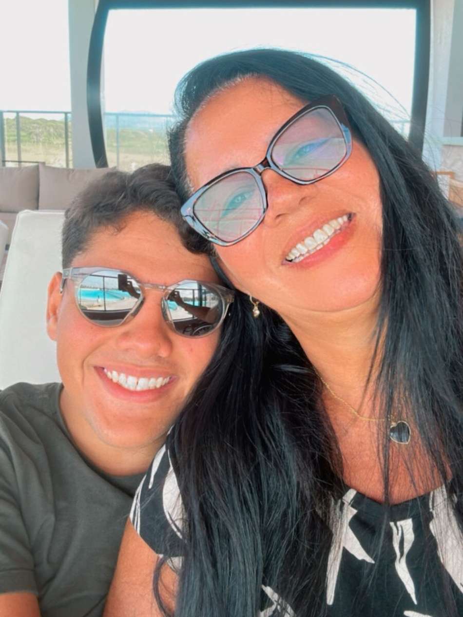 Davizinho com a mãe Denise (Foto: Arquivo Pessoal / Davi teixeira / Divulgação)