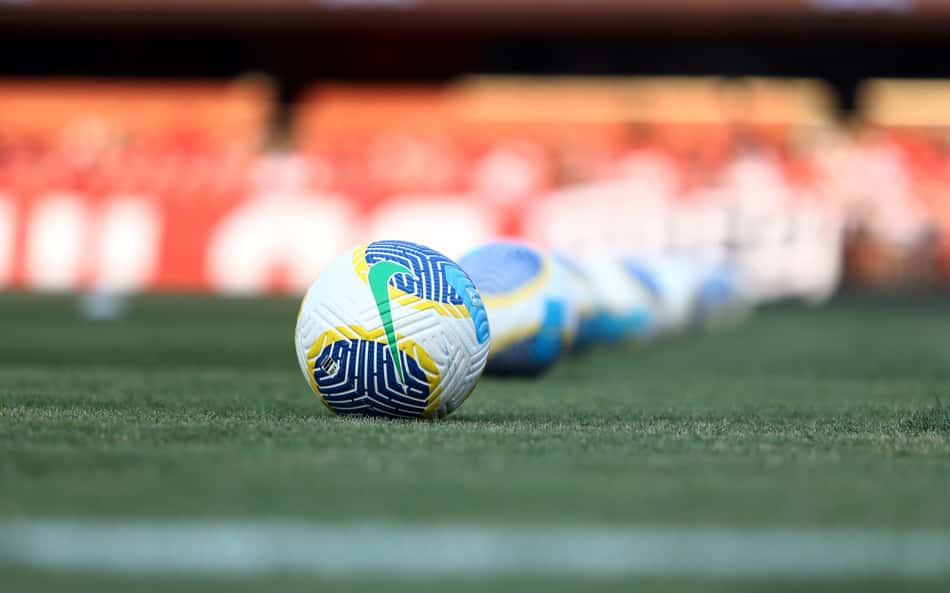 A inédita cirurgia de coluna que acelerou a volta de um craque brasileiro ao futebol