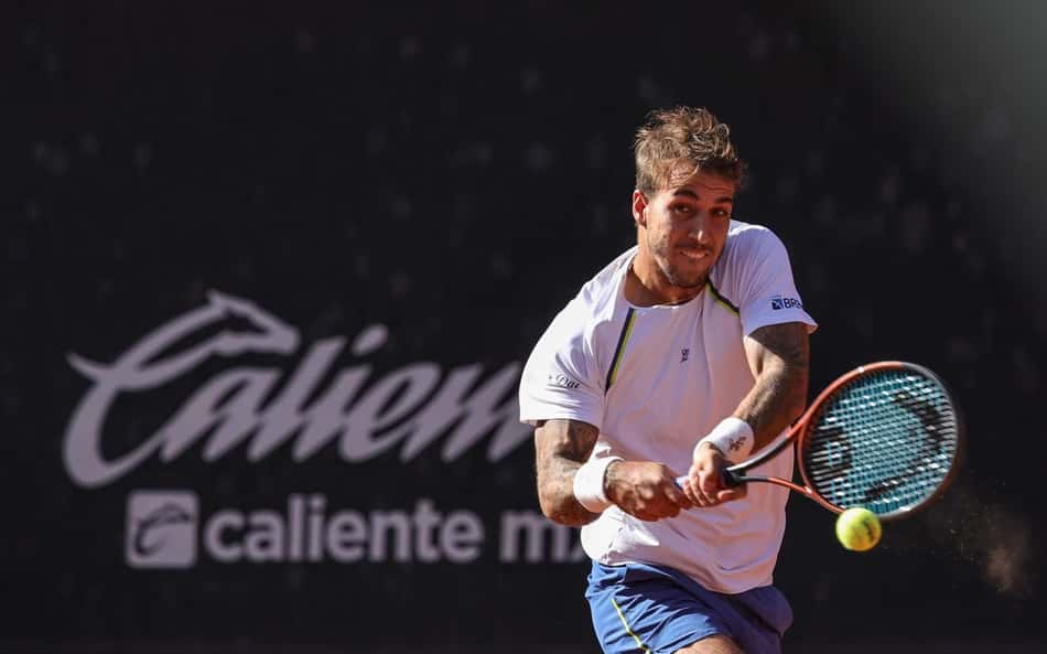 Felipe Meligeni sente lesão e abandona challenger em Portugal
