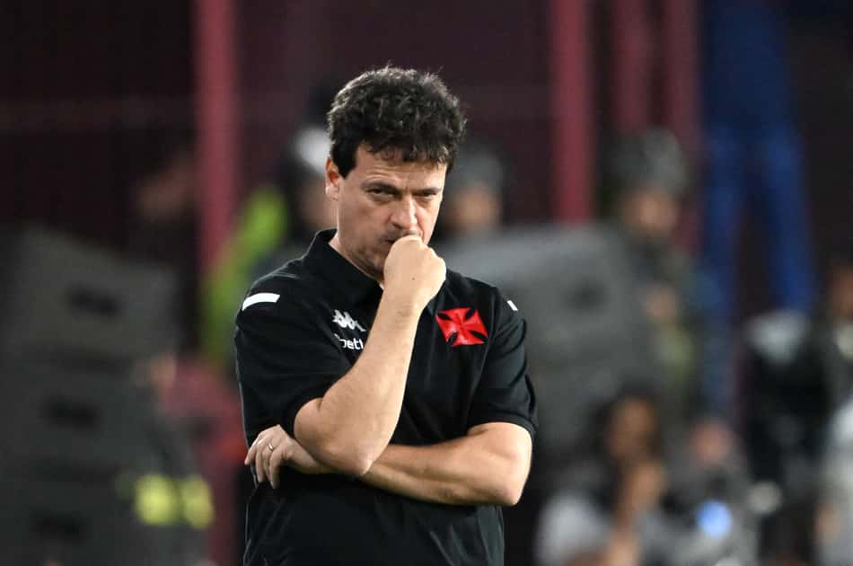 Fernando Diniz no jogo entre Vasco e Lanús