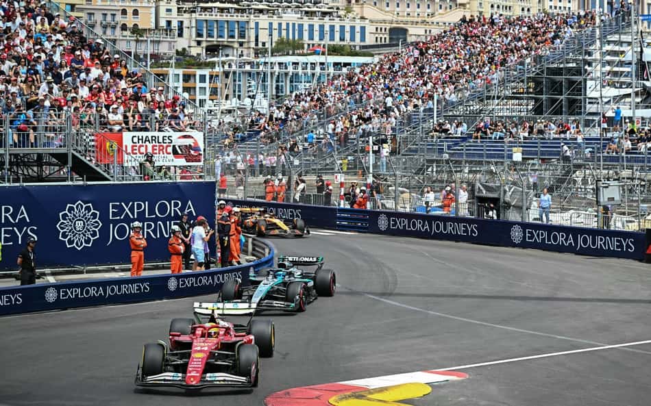 GP de Mônaco: Em casa, Leclerc supera as McLaren e lidera primeiro treino livre