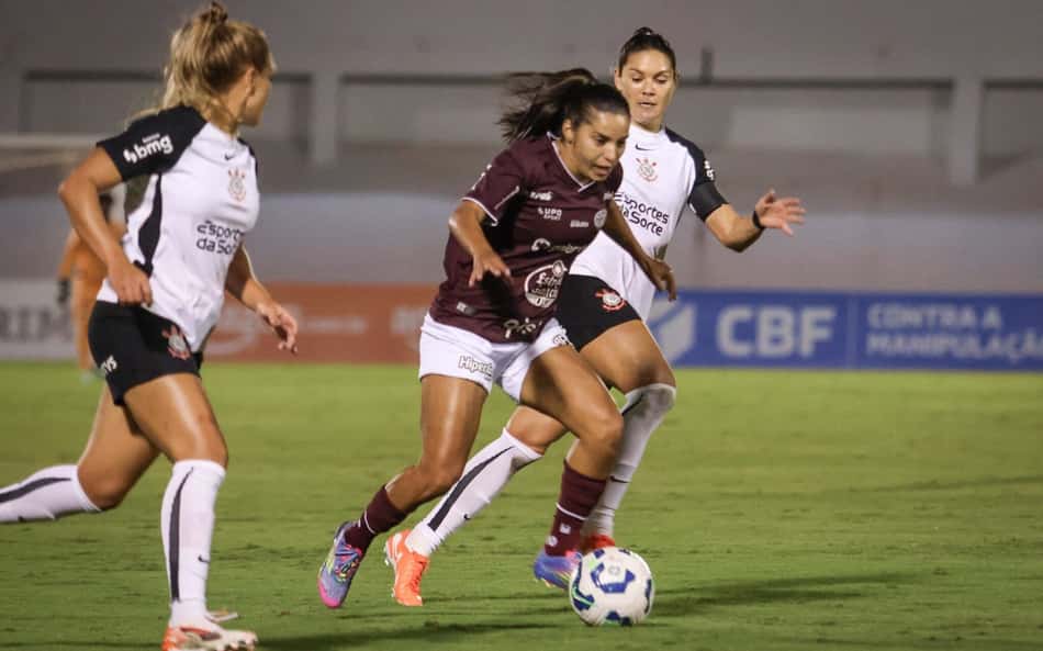 Nos acréscimos, Corinthians arranca empate com Ferroviária pelo Brasileirão Feminino