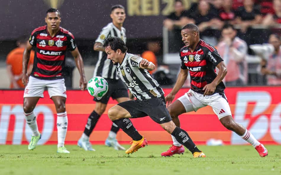 Belem, Brazil. 03rd Feb, 2025. PA – BELEM – 02/02/2025 – SUPERCUP 2025, FLAMENGO x BOTAFOGO – Arthur, Botafogo player during the match against Flamengo at the Mangueirao stadium for the 2025 Super Cup championship. Photo: Fernando Torres/AGIF (Photo by Fe