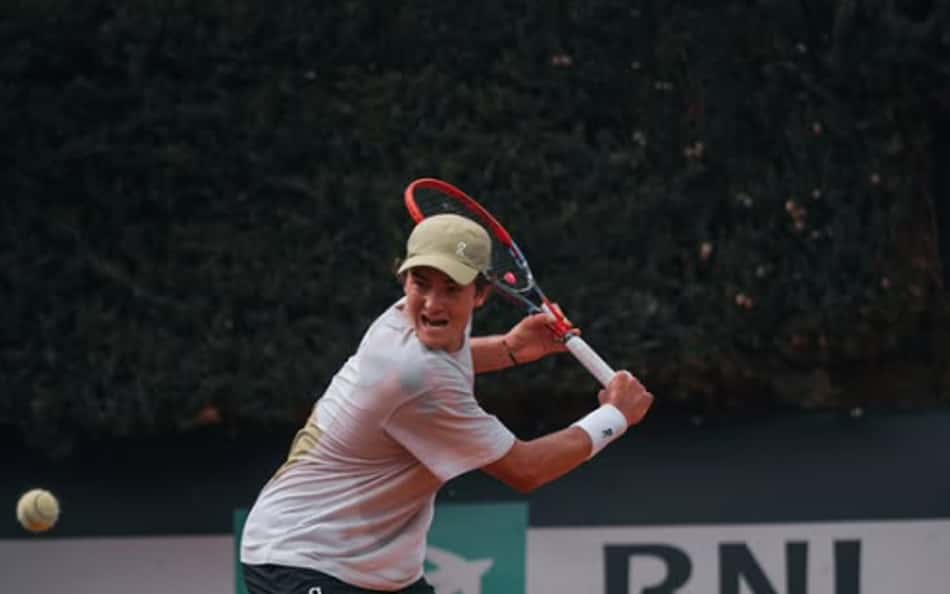 João Fonseca esboça reação, mas é eliminado na estreia do Masters 1000 de Roma