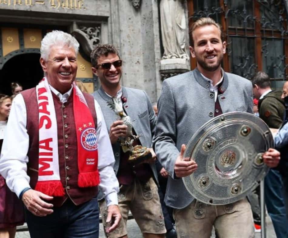 Com que idade veio o primeiro título de astros do futebol mundial