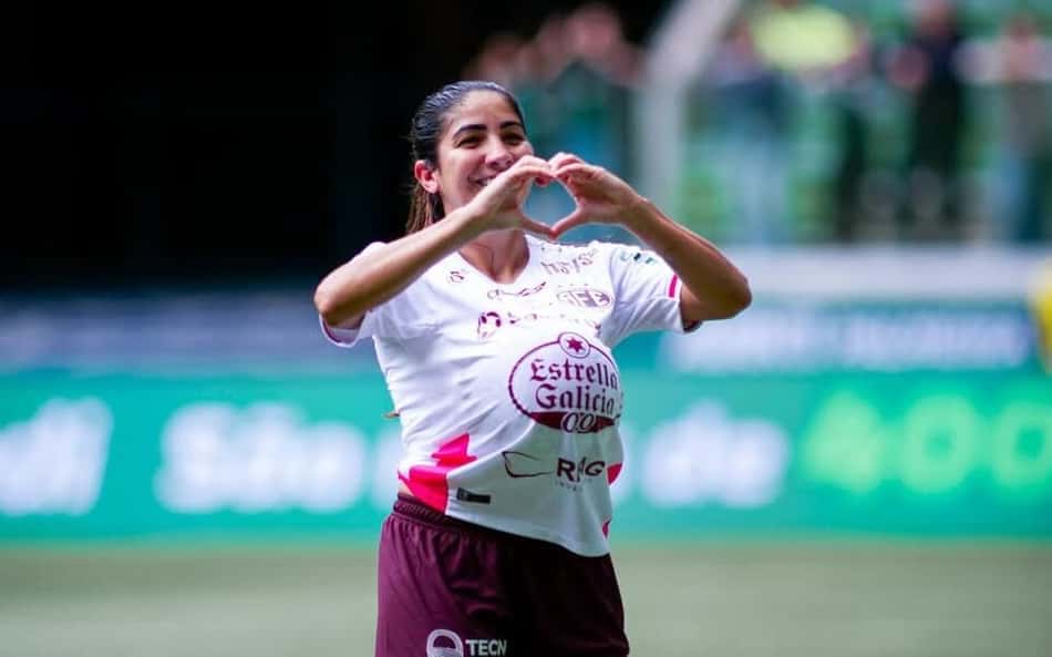 Jogadora da Ferroviária critica arbitragem e estádio do Fluminense no Brasileirão Feminino