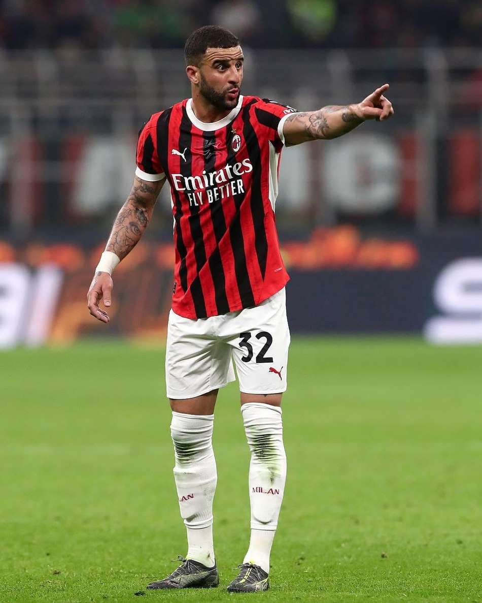 Kyle Walker pelo Milan