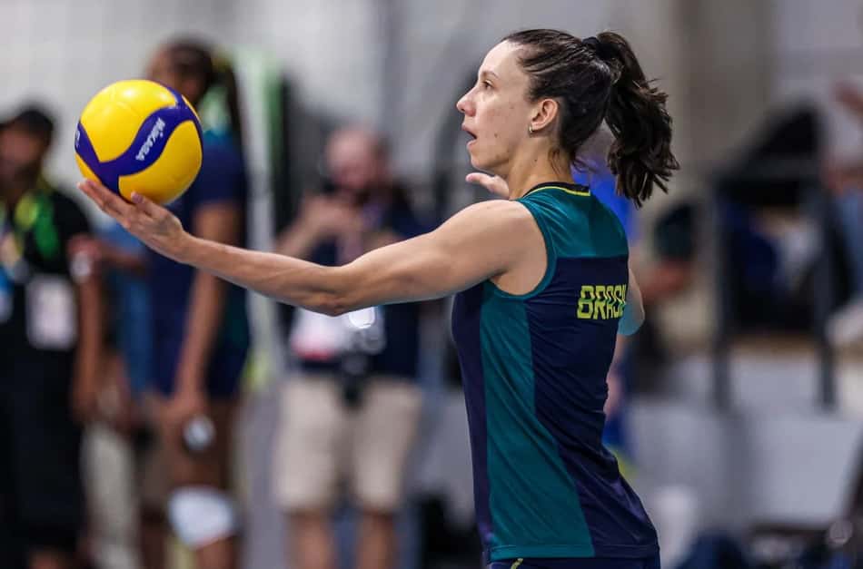 Macris em treino da Seleção Brasileira (Foto: Divulgação/ COB)