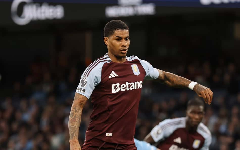 Marcus Rashford pelo Aston Villa