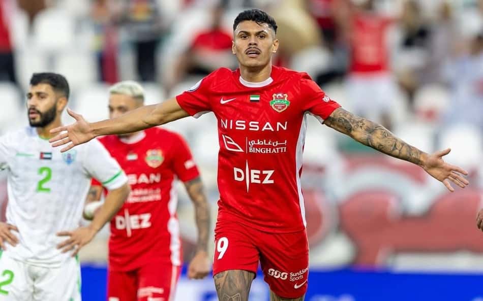 Ex-Flamengo é protagonista em título do campeonato dos Emirados Árabes