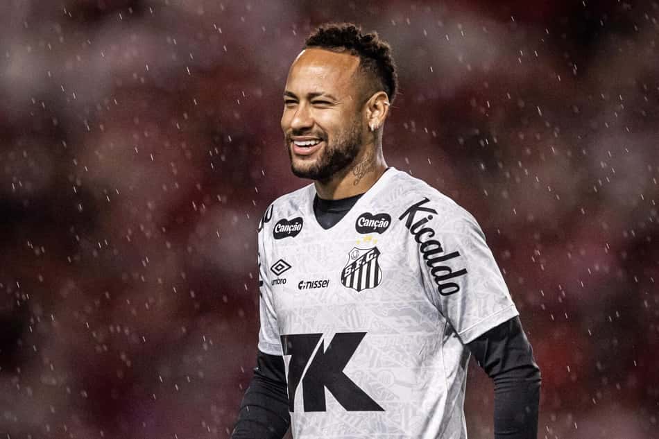 Neymar no aquecimento para o jogo do Santos contra o CRB