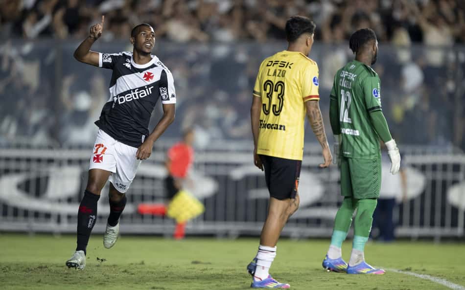 Joias do Lance!: xodó de Diniz, Rayan desponta como principal promessa do Vasco nos últimos anos