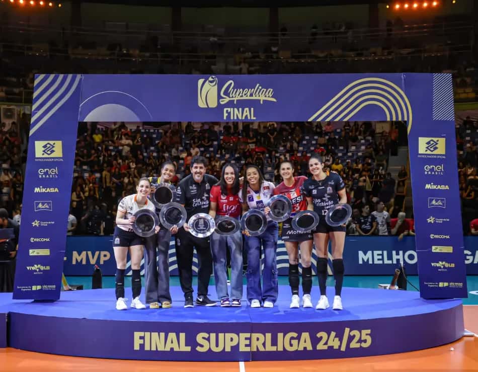 Natália integrou a seleção da Superliga