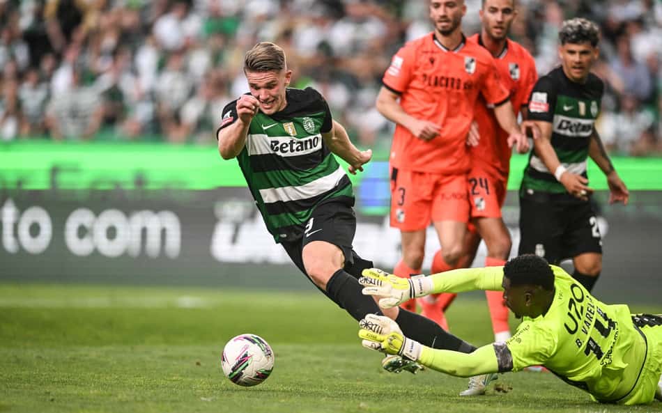 Sporting é bicampeão português após tropeço de time comandado por ex-Botafogo