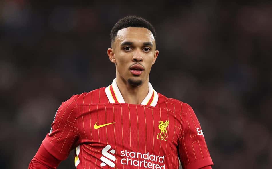 Ídolo do Liverpool dispara contra Alexander-Arnold: 'Sacrificou o amor dos fãs'