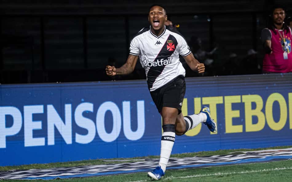 De volta ao Vasco, Leandrinho ainda não pode se reapresentar ao clube; entenda