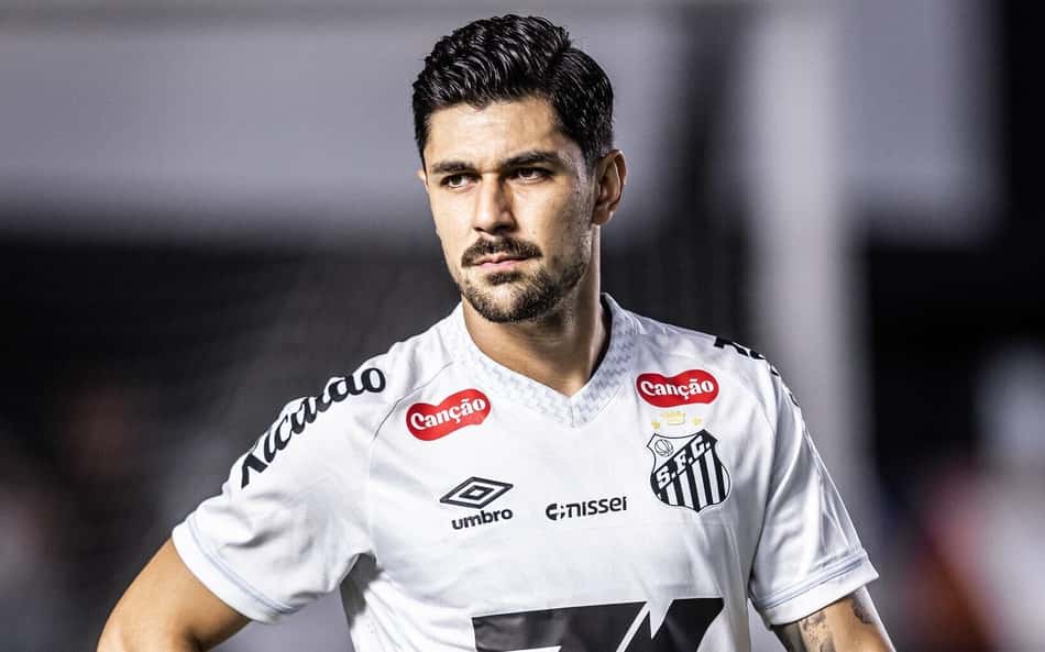 Basso vê atuação segura, mas lamenta resultado contra o Botafogo: 'Não nos deu perigo'