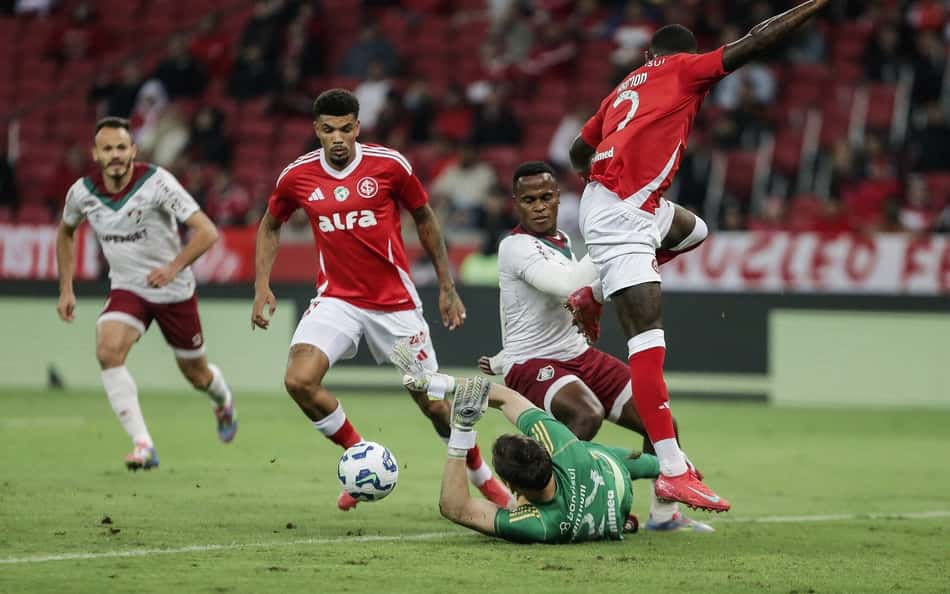 Fluminense marca cedo e vence o Internacional no Beira-Rio
