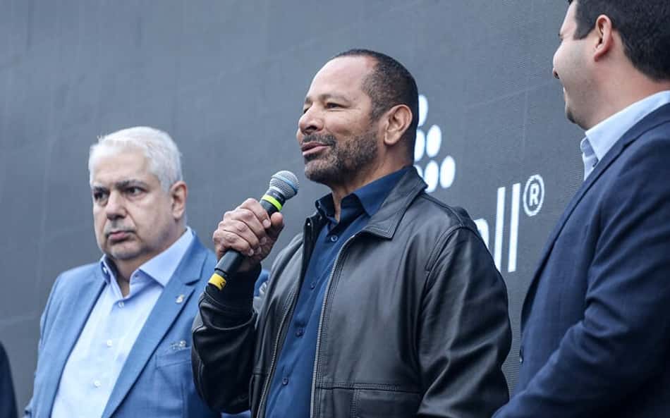 Pai de Neymar chefia obras de reformulação no CT da base e do time feminino, em Santos. (Foto: Reinaldo Campos/ Santos FC)