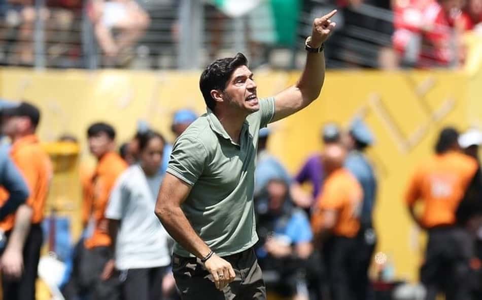 Confira ao vivo a entrevista de Abel Ferreira, técnico do Palmeiras
